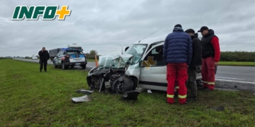 Monje: esquivó una camioneta, cruzó de carril y chocó contra un cartel y un mojón en autopista