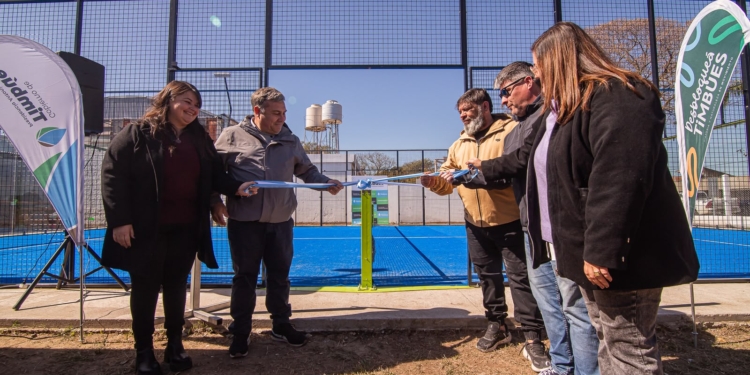 Fiorenza inauguró una nueva cancha de pádel en el Club Sarmiento