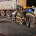 Un conductor quedó atrapado tras chocar contra un camión en autopista