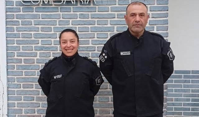 Dos policías encontraron un millón de pesos y lo devolvieron a su dueño