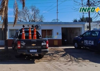 Dos menores cayeron de una moto al intentar evadir un control policial en Oliveros