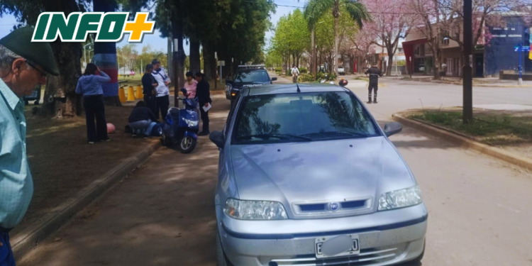Accidente de tránsito en Barrancas: una motociclista resultó con lesiones leves