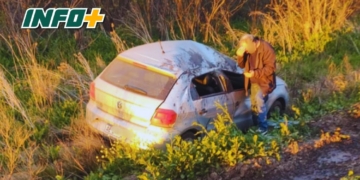 Un auto despistó y dio varios tumbos en la Ruta 41S cerca de Irigoyen