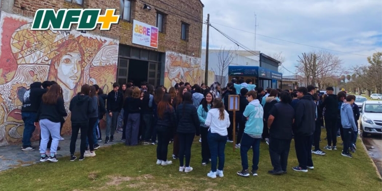 Serodino: realizaron un simulacro de emergencia en la escuela secundaria Mariano Moreno