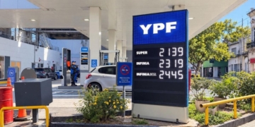 YPF también aumentó sus combustibles: el litro de nafta súper supera los $2.130