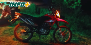 Una moto chocó contra un caballo en Barrancas sobre Ruta 11: dos heridos