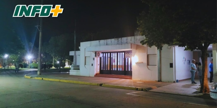 Angustia y feliz final: la policía socorrió a una alumna que por error terminó varada en Barrancas